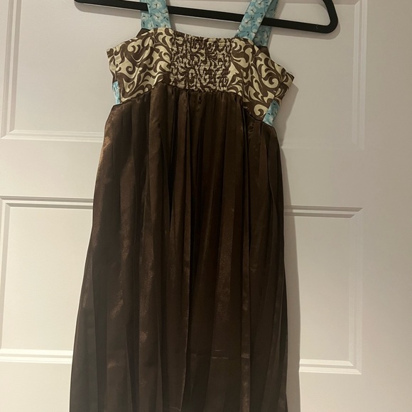 ‘Hype’ Satin Dress - Picture 4 of 8